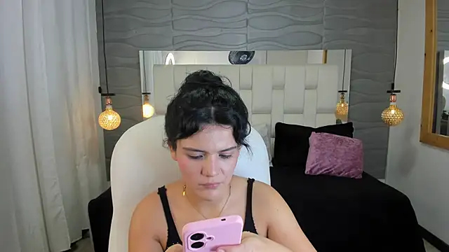 Snapshot of Lia__Kalifa chatting on June 6, 5:51 pm Lia Kalifa online show from June 6, 5:51 pm