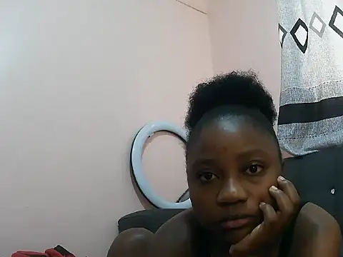 Snapshot of Sweet_Rosy chatting on June 5, 10:21 am Sweet Rosy online show from June 5, 10:21 am