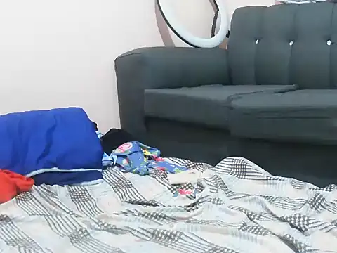 Snapshot of Sweet_Rosy chatting on May 21, 11:46 pm Sweet Rosy online show from May 21, 11:46 pm