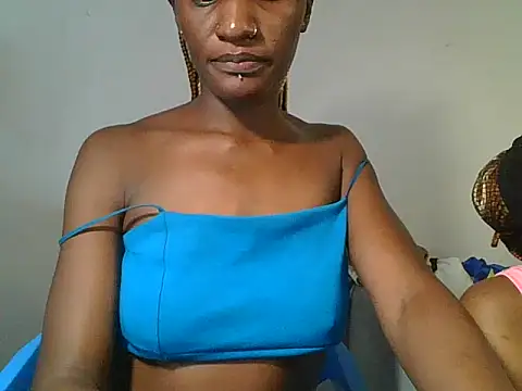 SleekCandy petites online show from June 7, 1:16 pm
