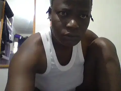 Snapshot of yourdreamgirlT chatting on July 1, 4:35 am yourdreamgirlT online show from July 1, 4:35 am
