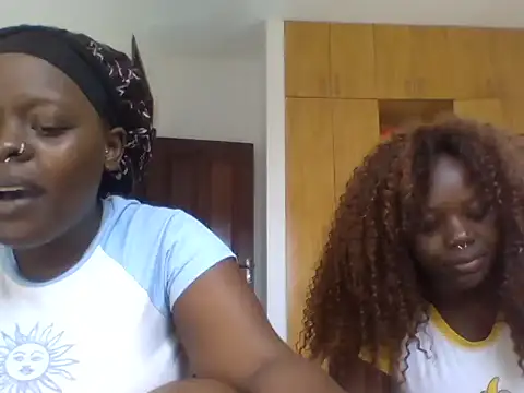 sexybaddies20 online show from July 3, 7:04 am