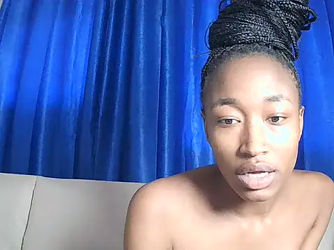 Snapshot of pinky_aura22 chatting on July 9, 12:26 pm pinky aura22 online show from July 9, 12:26 pm
