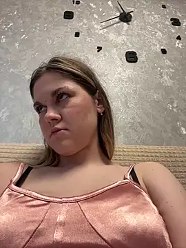 la lisa  online show from June 3, 6:47 am