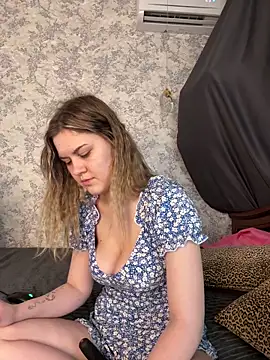 la lisa  online show from June 21, 6:52 am