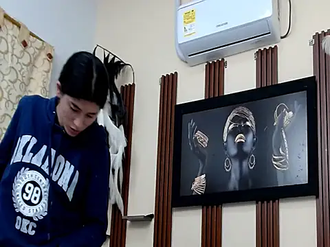 skinnykattylush19 online show from May 17, 5:07 am