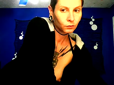 Snapshot of LaFemmeCyberObscura chatting on May 16, 3:11 pm LaFemmeCyberObscura online show from May 16, 3:11 pm