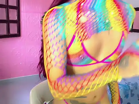 Snapshot of sexy_doll_big chatting on May 27, 6:15 pm sexy doll big online show from May 27, 6:15 pm
