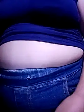 Snapshot of Susi-so chatting on May 20, 3:47 am Susi-so online show from May 20, 3:47 am