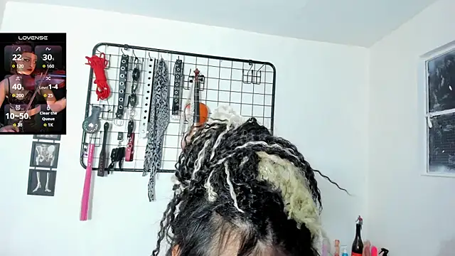 baby punk  online show from May 30, 1:34 am