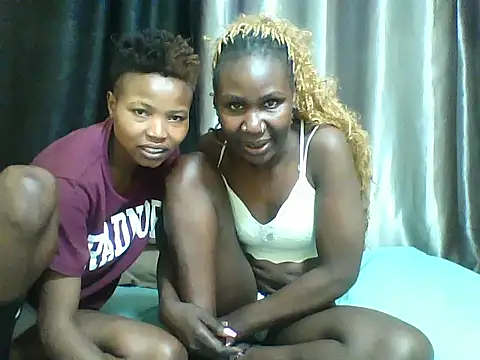 Snapshot of Bambybeauty2 chatting on July 12, 7:31 am Bambybeauty2 online show from July 12, 7:31 am