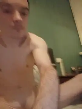 thomsnapchaud online show from May 28, 4:42 am