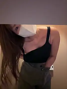 coconayui online show from June 18, 10:42 am