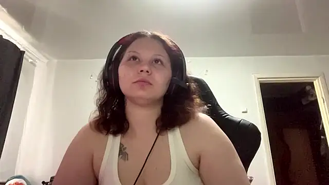 Snapshot of Redhair_girl chatting on June 3, 2:07 pm Redhair girl online show from June 3, 2:07 pm