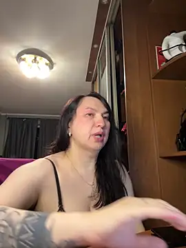 EvaBeautyXxX online show from May 24, 9:15 pm