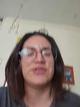 Snapshot of Karengenesisx chatting on June 3, 4:44 pm Karengenesisx online show from June 3, 4:44 pm