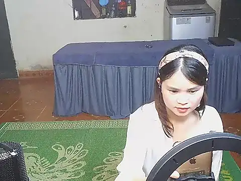 Emma 2099 online show from July 8, 3:24 pm