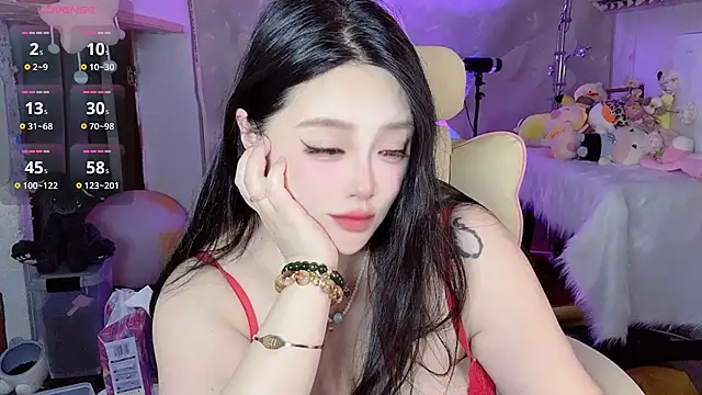 Snapshot of jiuer668 chatting on July 4, 1:48 pm jiuer668 online show from July 4, 1:48 pm