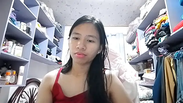 Snapshot of JoyeAmesbury chatting on July 13, 10:14 am JoyeAmesbury online show from July 13, 10:14 am