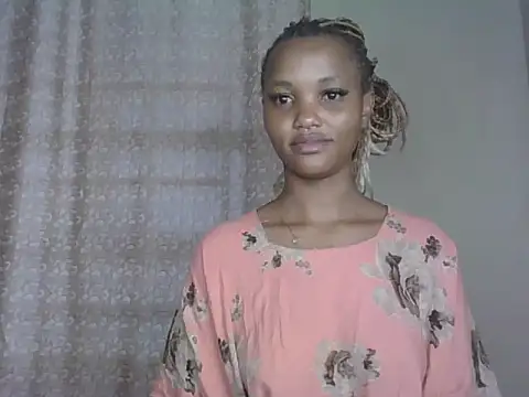 PrettyT5 online show from June 29, 6:20 am