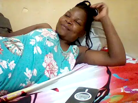 Snapshot of Camilla-Sweets chatting on June 27, 10:43 am Camilla-Sweets online show from June 27, 10:43 am
