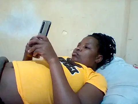 Snapshot of Camilla-Sweets chatting on June 26, 7:25 am Camilla-Sweets online show from June 26, 7:25 am