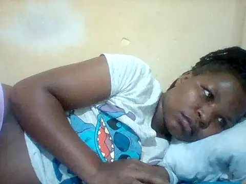 Snapshot of Camilla-Sweets chatting on June 17, 6:51 pm Camilla-Sweets online show from June 17, 6:51 pm