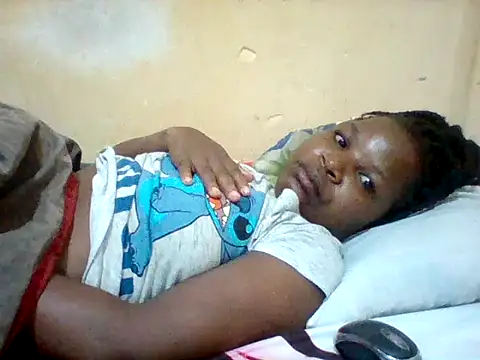 Snapshot of Camilla-Sweets chatting on June 22, 2:17 am Camilla-Sweets online show from June 22, 2:17 am