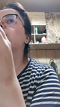 Snapshot of xmarshax chatting on December 14, 4:08 am xmarshax online show from December 14, 4:08 am