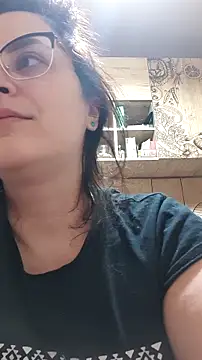 Snapshot of xmarshax chatting on December 17, 4:39 am xmarshax online show from December 17, 4:39 am