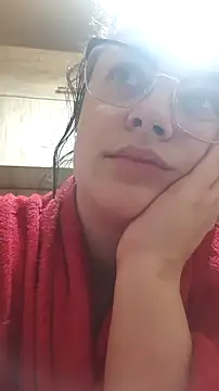 Snapshot of xmarshax chatting on December 22, 4:23 am xmarshax online show from December 22, 4:23 am