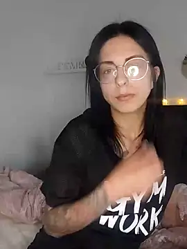 Snapshot of MistressLunaaa chatting on May 30, 5:51 pm MistressLunaaa online show from May 30, 5:51 pm