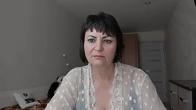 Snapshot of Helen_Beller chatting on May 22, 12:36 pm Helen Beller online show from May 22, 12:36 pm