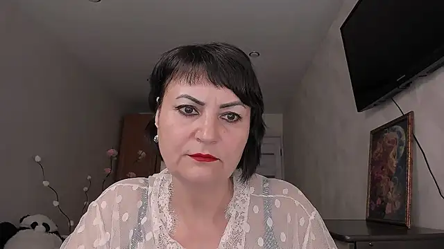 Snapshot of Helen_Beller chatting on June 11, 10:23 am Helen Beller online show from June 11, 10:23 am