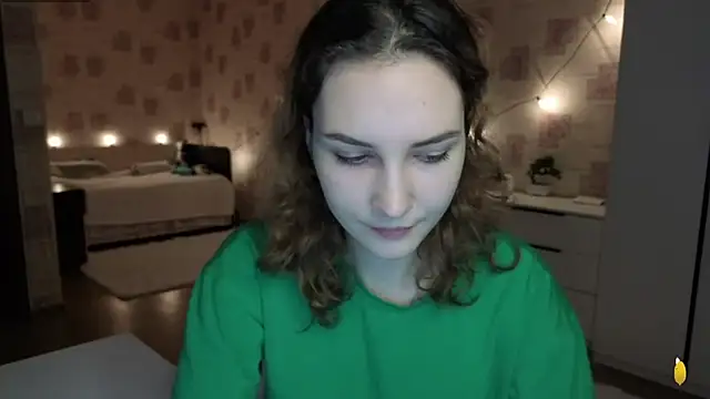 Snapshot of Megan_swiftss chatting on June 4, 6:45 pm Megan swiftss online show from June 4, 6:45 pm