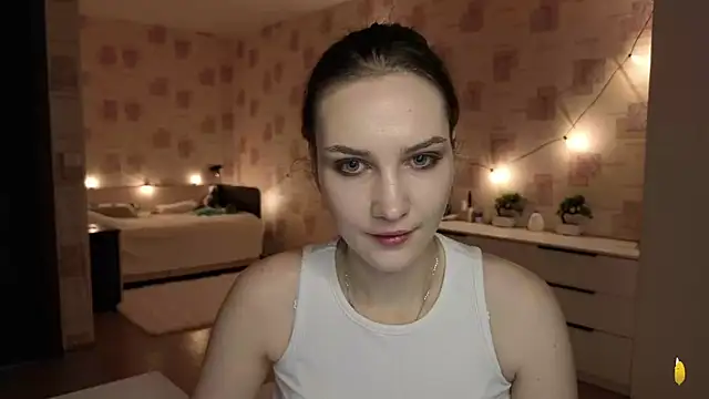 Snapshot of Megan_swiftss chatting on June 6, 7:08 pm Megan swiftss online show from June 6, 7:08 pm