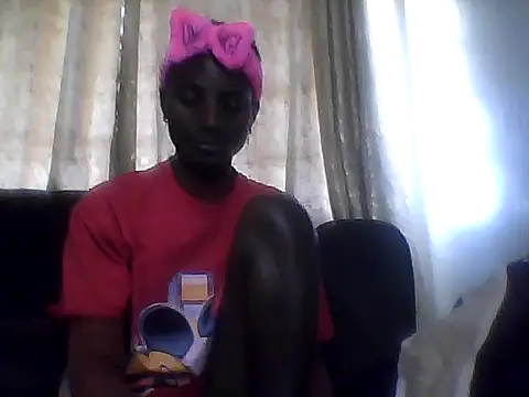 Snapshot of cutiebreey chatting on June 10, 1:56 pm cutiebreey online show from June 10, 1:56 pm