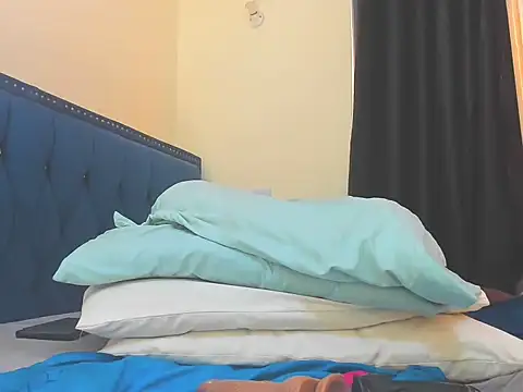Miss Orgasm48 online show from June 3, 5:41 am