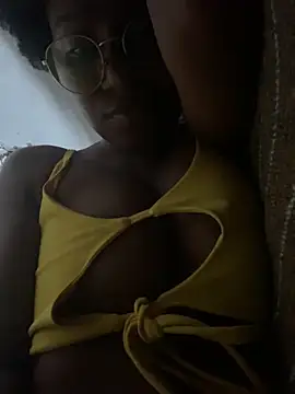 Snapshot of cacauzinhababy chatting on June 17, 6:07 pm cacauzinhababy online show from June 17, 6:07 pm