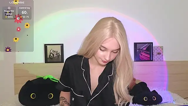 AsterMoss online show from May 23, 9:25 pm