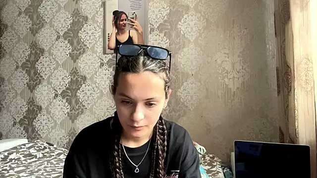 Snapshot of MarlynSiefkes chatting on July 20, 10:39 am MarlynSiefkes online show from July 20, 10:39 am