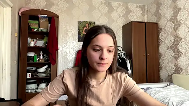 MarlynSiefkes online show from May 23, 12:37 pm