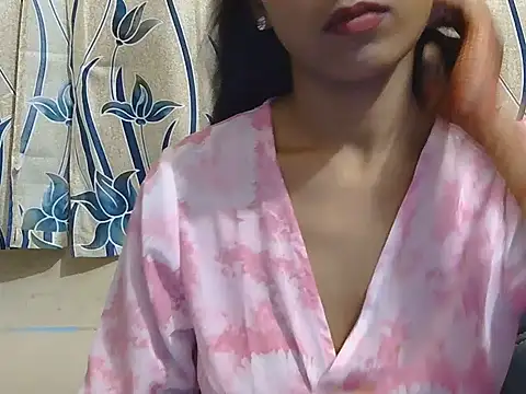 BabyQueen23 online show from June 9, 2:23 am