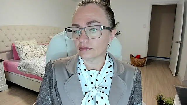 Vika73 online show from September 26, 11:28 am