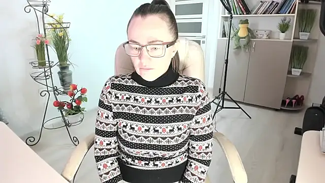 Vika73 online show from February 6, 6:42 am