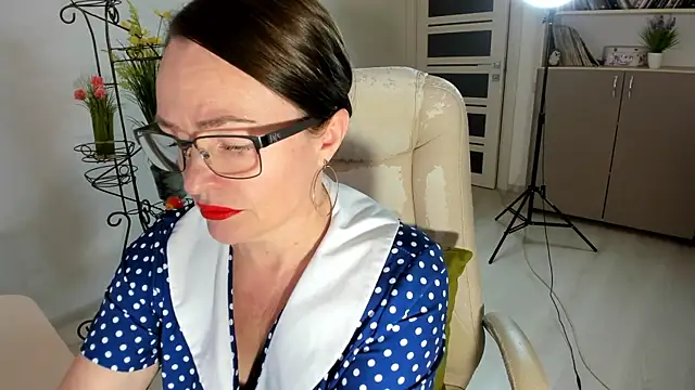 Vika73 online show from December 1, 12:17 pm