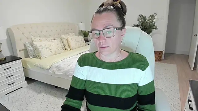 Vika73 online show from April 22, 11:17 am