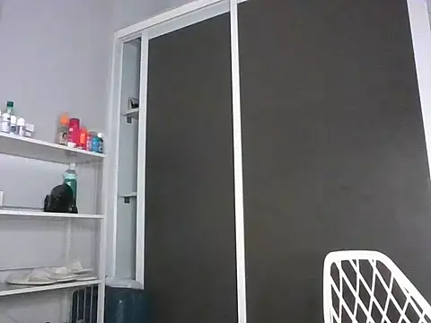 Snapshot of Curvybabes25 chatting on June 29, 4:41 am Curvybabes25 online show from June 29, 4:41 am