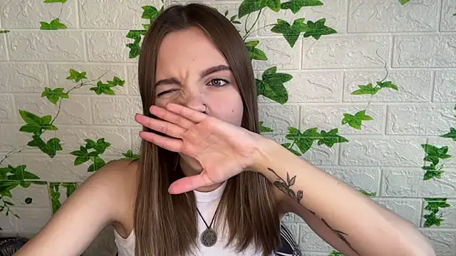 LisaPorse online show from June 26, 2:12 pm