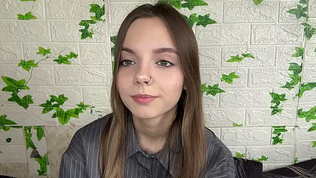 LisaPorse online show from June 3, 2:07 pm